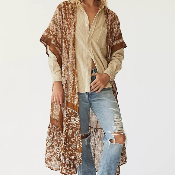 Free People Tops - NWT $88 Free People Taupe Bandana Ruffle Paisley Kimono One Size